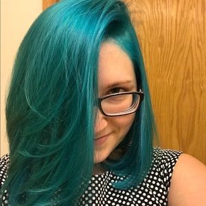 Meet your Posher, Hannah